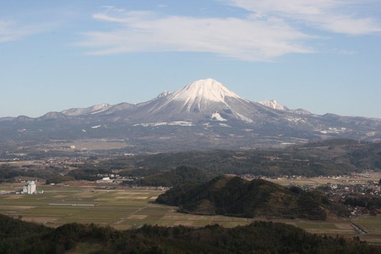 母塚山から見た大山
